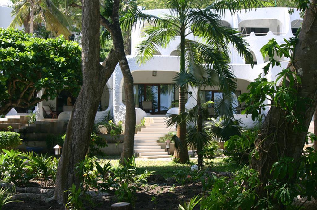 Ocean Village Club (Adults Only) Diani Beach Exterior photo