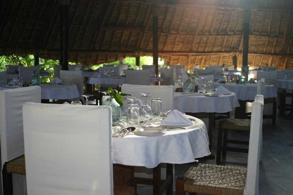 Ocean Village Club (Adults Only) Diani Beach Exterior photo