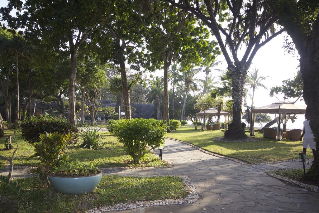 Ocean Village Club (Adults Only) Diani Beach Exterior photo